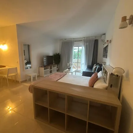 Apartment Deluxe En Benalbeach By Benalnova