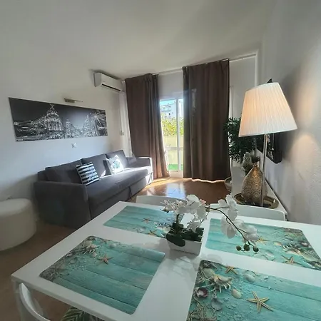 Apartment Deluxe En Benalbeach By Benalnova